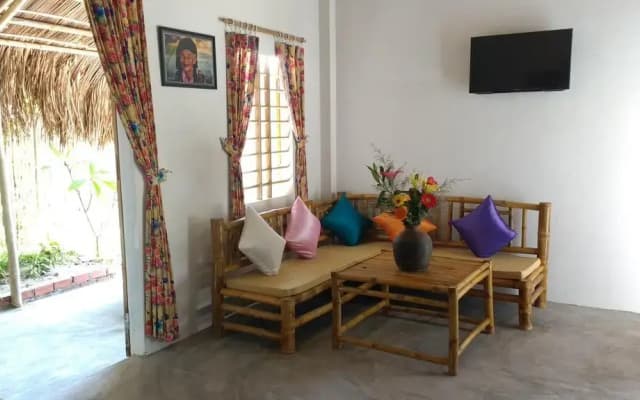 The Seaside Bungalow - photo 4