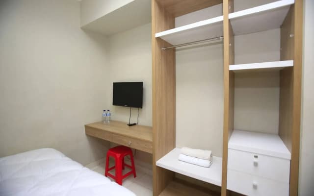 RedDoorz Karet Pedurenan - photo 5