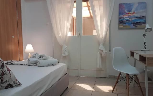 Errathens Sky Apartment - photo 3