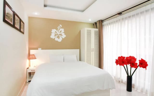 Hanoi Hibiscus - photo 2