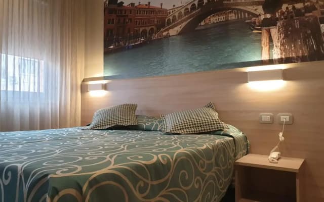 Hotel Altieri - photo 4