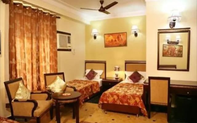 Hotel Revels Plum - photo 4