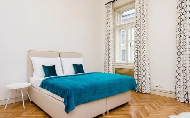 EMPIRENT Grand Central Apartments - photo 5