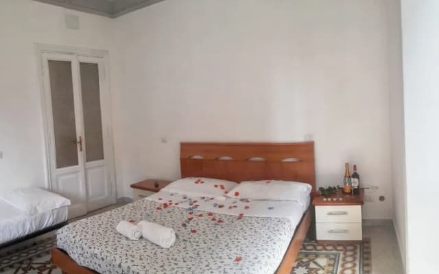 Tesoro Guesthouse - photo 3
