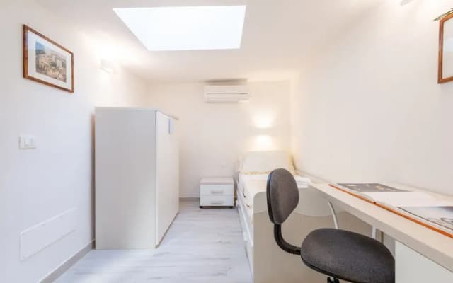 Stibbert Apartment - photo 5