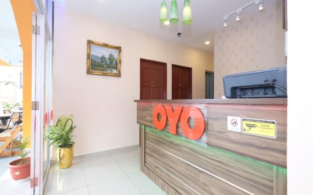 OYO 44029 Tudor Home Inn - photo 2