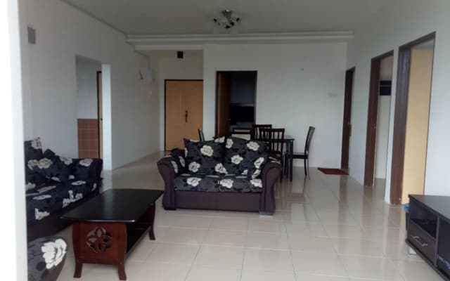 Cameron Highlands Premier Apartment at Crown Imperial Court - photo 2