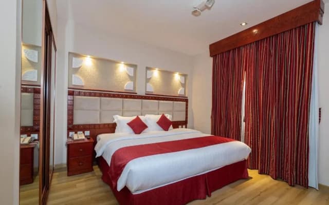 Al Liwan Suites Rawdat Al Khail - photo 4