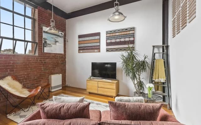 BOUTIQUE STAYS - Loft on Rose - photo 4