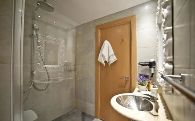 Tendency Sagrada Familia Deluxe - photo 2