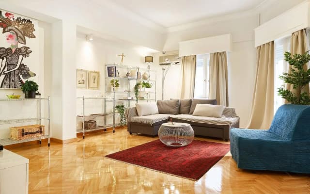 Chloe Boutique Apartments Metropolis - photo 5