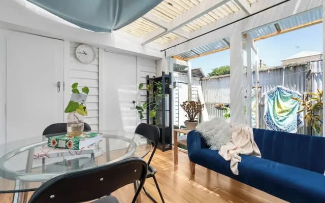 Beach house 2km CBD - photo 2
