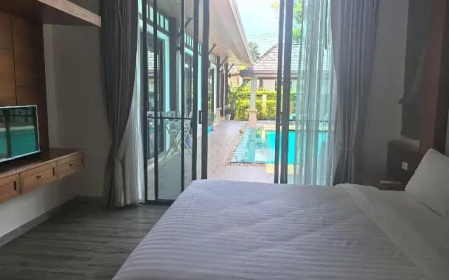 Phuket Meet Holiday Hotel - photo 5