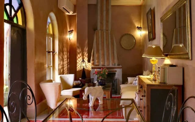 Literary Riad Hemingway - photo 3