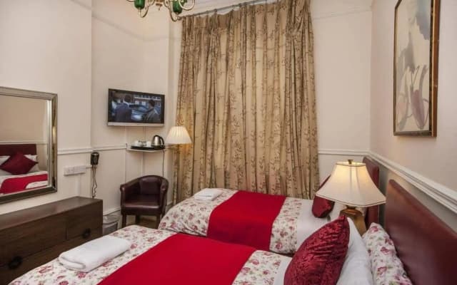 Classic Hotel - photo 4