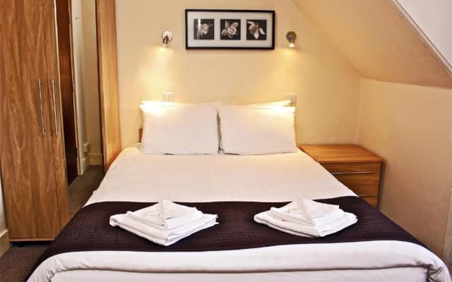 Central Hotel - photo 2