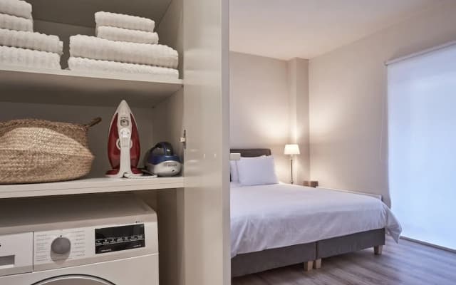 Charitos II Chic n modern 2BD Apt - photo 2
