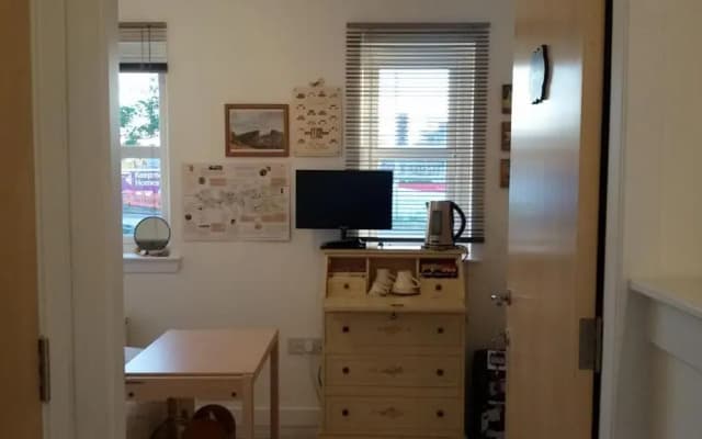 BroomHouse HomeStay - photo 4