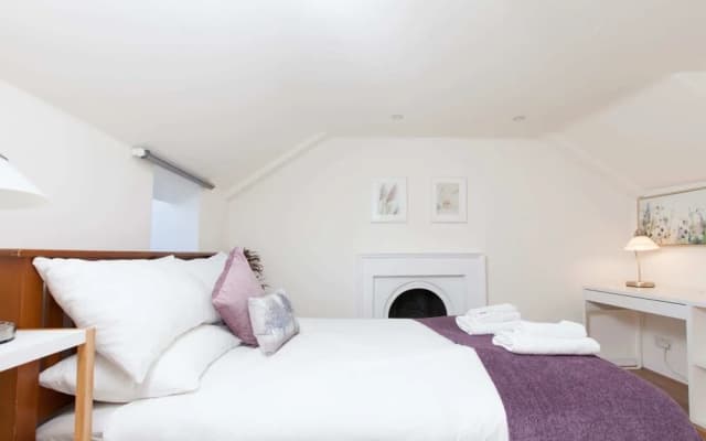 Spacious 4 Bedroom Apartment - photo 2