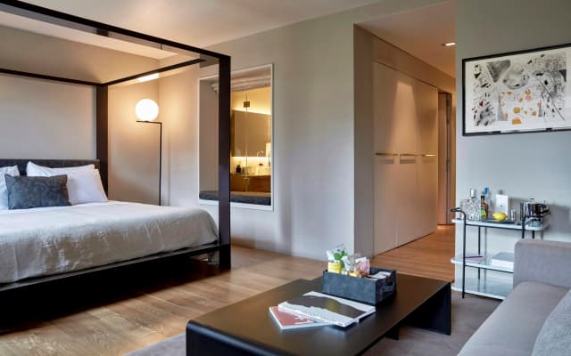 Sir Victor Hotel - photo 2