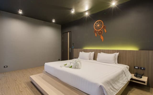 Nai Yang Beach Hotel - photo 4