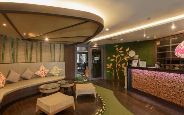 Jolly Suites Petkasem - photo 2