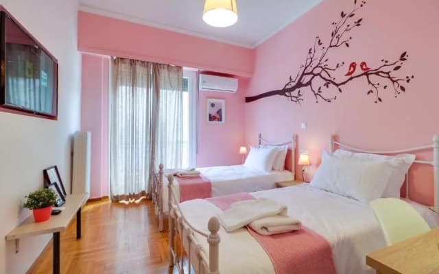 Spacious Central Flat☆3min to Metro☆AC|Netflix|PC - photo 5
