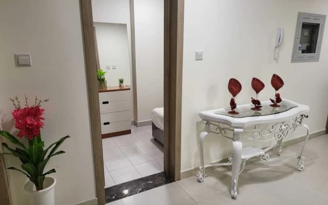 401 Luxury 2Bhk Apartment With Maid Room - photo 4