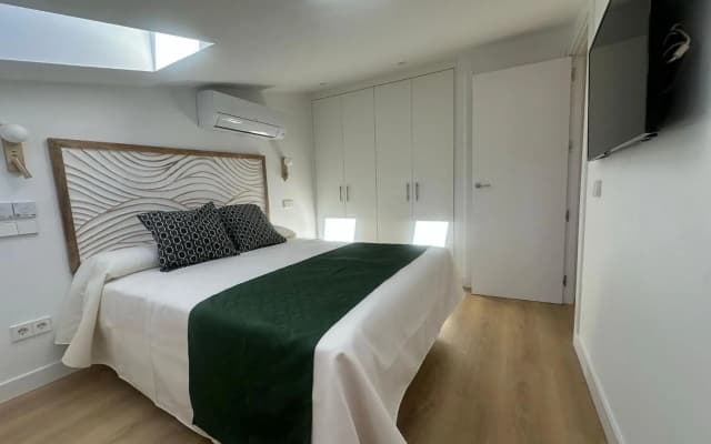 Hostal Castilla II - Puerta del Sol - photo 3