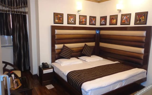 OYO 2902 Hotel Lal's Haveli - photo 4
