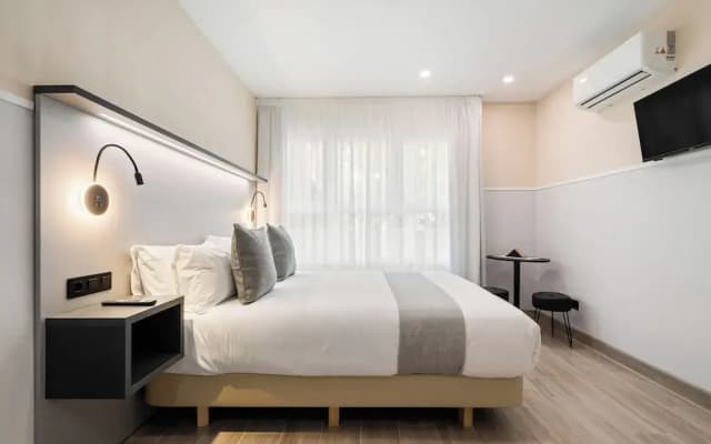 Dobo Madrid Molins - photo 2