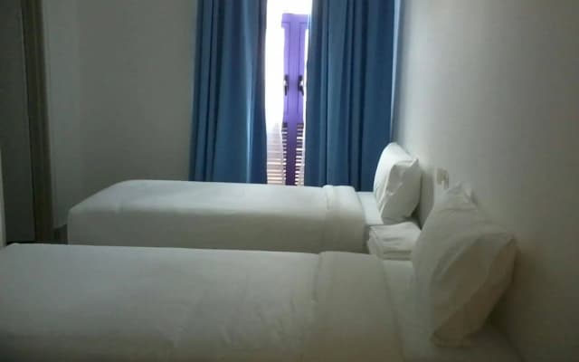 YY48 Hotel - photo 4