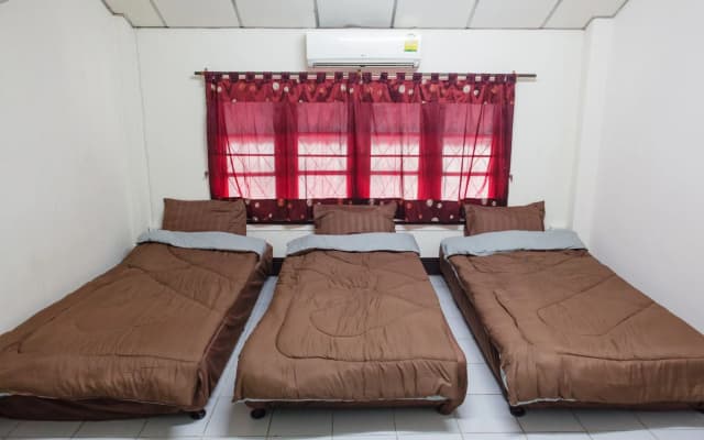 Starnong Cafe & Hostel - photo 2