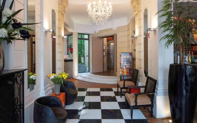 Hôtel Le 123 Elysées - Astotel - photo 2