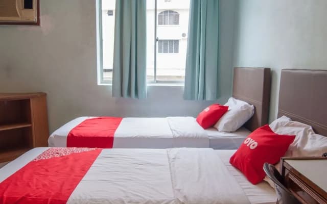 OYO 89577 Kristal Hotel - photo 5