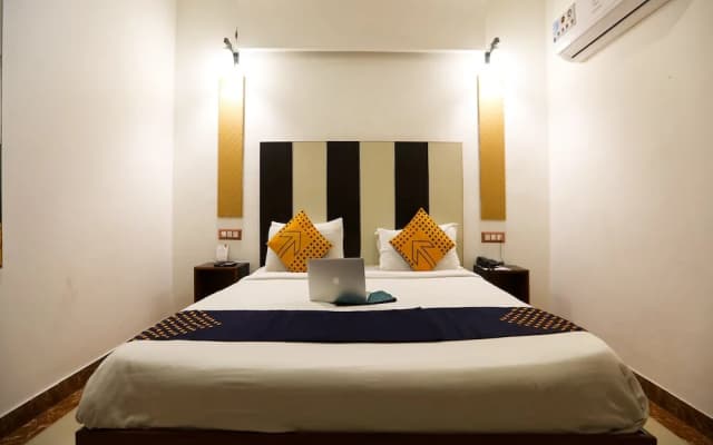 Hotel Deluxe Inn - photo 5