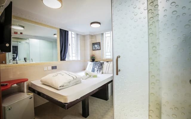 Tsim Sha Tsui Hotel - photo 4