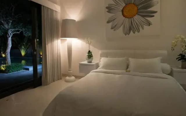 Shreya Villa - photo 2