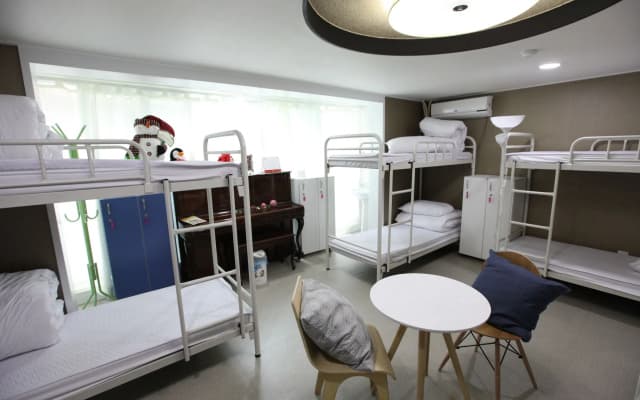 Lombard House - Hostel - photo 4