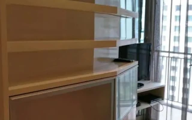 Luxurious 2 BR Apartment on Sudirman Rd in Central Jakarta - photo 2