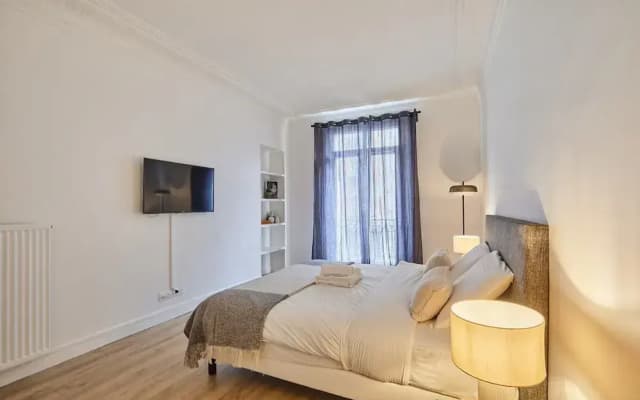 Superb Apartment in the Heart of Paris - photo 2