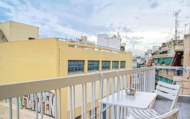Spacious 3-Bedroom Apartment 90M From Train - photo 4
