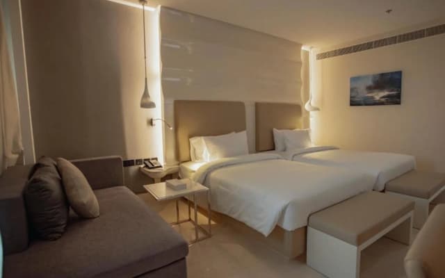 Alberni Jabal Hafeet Hotel - photo 4