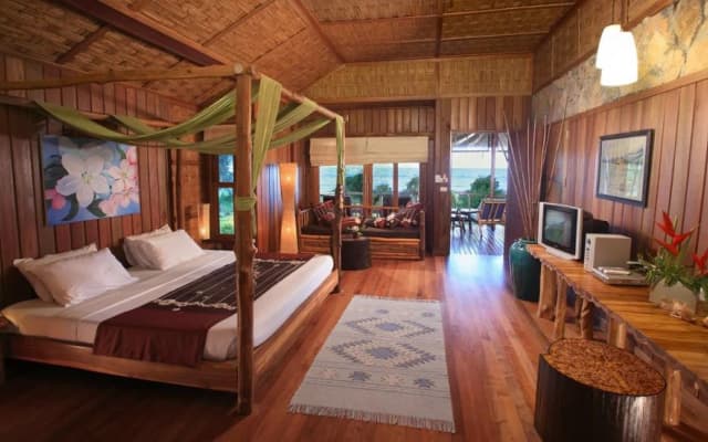 Coral Bay Resort - photo 3