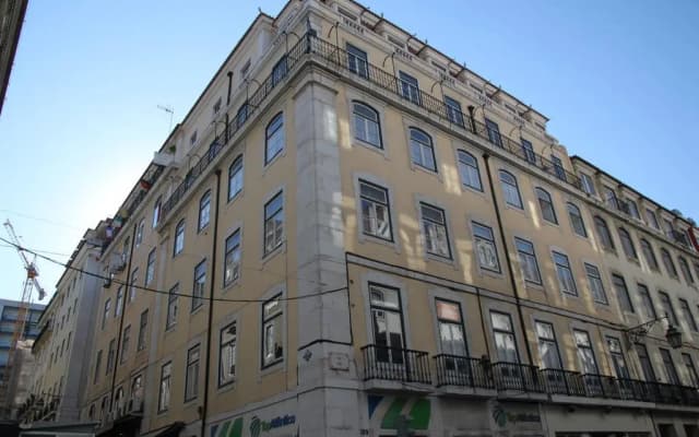 B Lisbon - photo 2