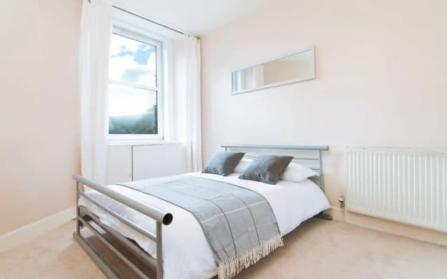 Spacious Flat With Fantastic Views - photo 4