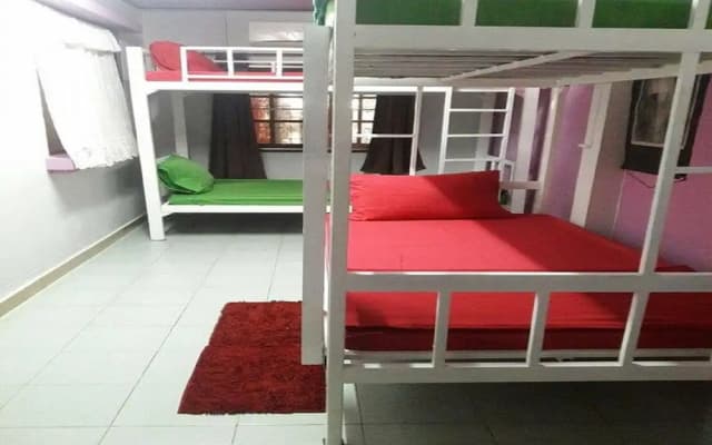Hug Glur House & Hostel - Adults Only - photo 2