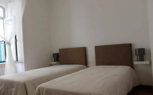 ShortStayFlat Historic Downtown - photo 2
