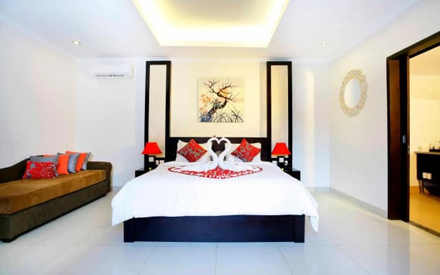 Family three bed room neil villa private pool - photo 4