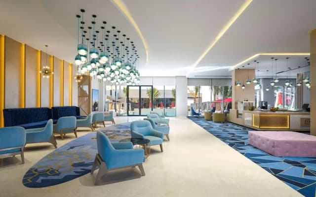 Maani Muscat Hotel & Suites - photo 2
